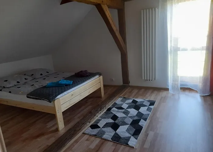 Goscinne-glotowo Homestay